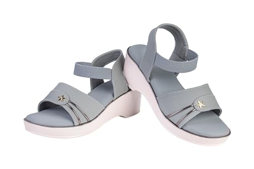 Image of Margot Lane Women Wedges Sandal