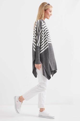 Image of Women's Crew Neck Batwing Sleeve Split Hem Oversized Knit Poncho Sweater