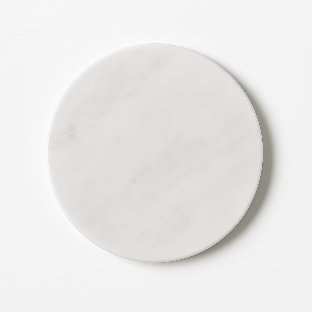 Kalu creations Planche ronde en marbre blanc de Carrare Ø 30 cm – Plateau de service artisanal pour sushis, fromages ou apéritifs – Fait main en Italie