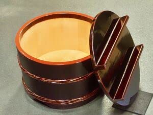 Amazon.co.jp: 漆器 木曽溜塗り おひつ 1尺 櫃 食器 飯台 椹 木曽漆器