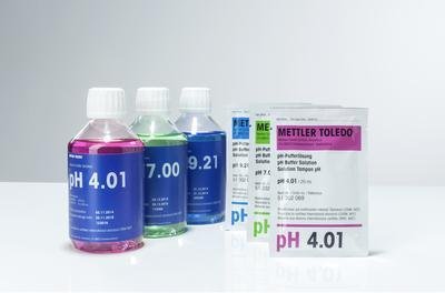 Mettler Toledo 63056117 pH Buffer Calibration Solution, pH 2, 500 mL Volume