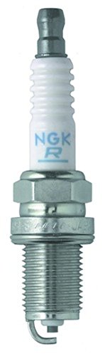 Bougies d'allumage NGK V-Power 7990 pour résoudre les ratés au démarrage de voiture