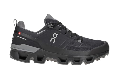 Image of On Women's Cloudwander Waterproof Sneakers