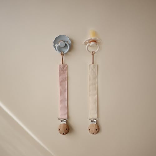 Image of mushie Linen Baby Pacifier Clip Holder (Blush /Cream)
