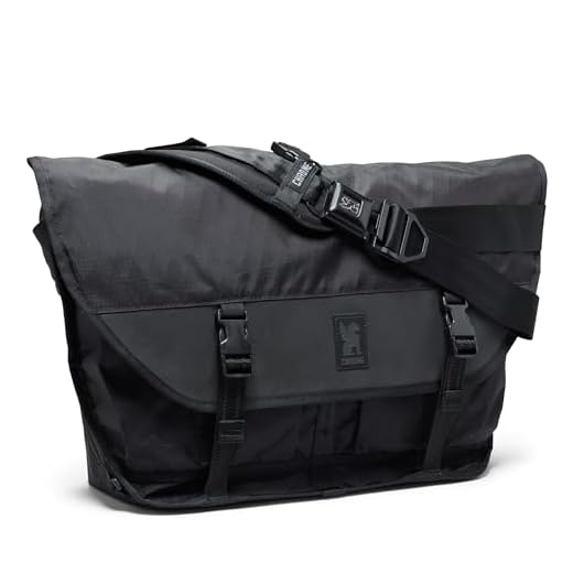 Are chrome messenger bags waterproof Chrome Industries Citizen Messenger Bag