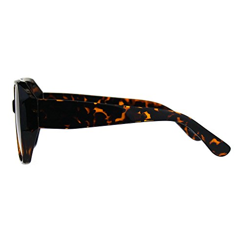 Womens Plastic Butterfly Rectangular Large Diva Sunglasses3