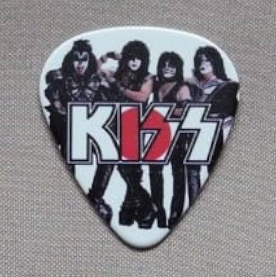 KISS 2022 END OF THE ROAD  ジーンシモンズピック1枚 KISS 2022 End of the Road JAPAN Flag Guitar Picks – KISS