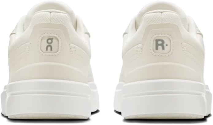 Image of On Women's The Roger Advantage Sneakers