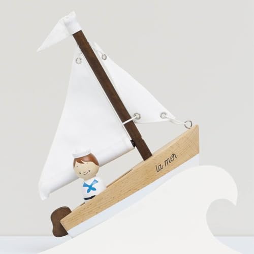 Le Toy Van Segelboot & Kapitän aus Holz, befeuern Sie die Fantasie mit Textilsegeln, Kinderspielzeug, geeignet für Kinder ab 3 Jahren, Weiß
