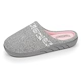 La semelle ergonomique et anti-dérapante de ce produit soutient la voûte plantaire et garantit aisance et sécurité à votre enfant.