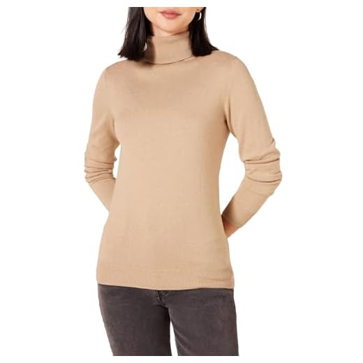 25 Chic Winter Work Outfits for Women – Stylish Office Looks for Cold Weather Turtleneck Sweater