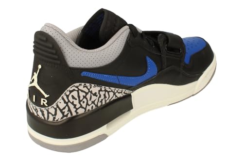 Image of Nike Mens Jordan Max Aura 5
