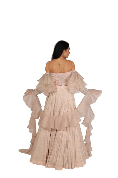 Image of QUEEN'S BY AAKARSHAN Peach Off-shoulder Pure Lucknavi Lehenga With Pure Organza Dupatta