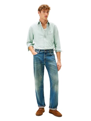 Image of Tommy Hilfiger Men's Long Sleeve Oxford Shirts in Regular Fit, Men's Button Down Shirts, Also Available in Big and Tall
