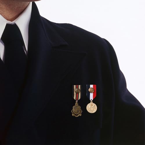 SUPERFINDINGS 4 Styles Military Hero Medals Halloween Costume Military Shield Badge Medal Retro Horse Geometric Alloyl Medal Brooch Pins Vintage Anchor Badge for Women Men Jacket Costume