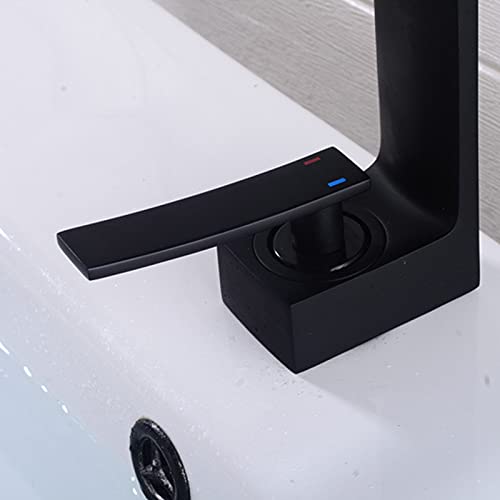 Robinet d'évier carré pour salle de bain au-dessus du comptoir design