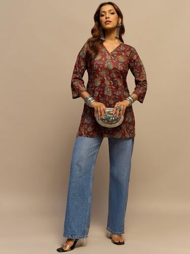 Image of Amazon Brand - Tavasya Women Floral Printed Short Kurti | Casual Wear| V- Neck | 3 /4th Sleeves | Cotton | (Regular Fit) |