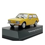 Este vehículo a escala 1/43 está fabricado con una combinación de material de aleación, piezas de plástico y neumáticos de goma, resistente a caídas y colisiones.