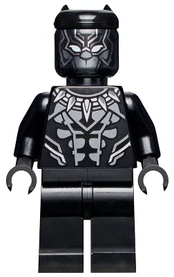 LEGO Marvel Superheroes: Black Panther with Royal Talon Fighter and Black Cape - Image 2