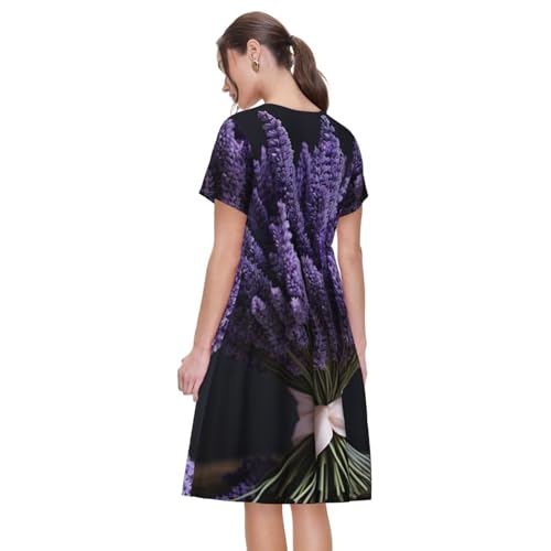 Robe d'été lavande fluide et élégante pour toutes les morphologies