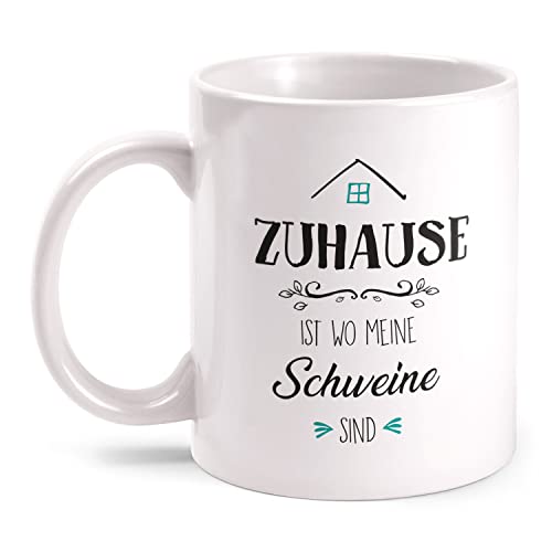 Fashionalarm Tasse Zuhause ist – Meine Schweine Schweine beidseitig mit Spruch & Motiv als Geschenk-Idee für Bauer Landwirt Halter Besitzer, Weiß 330 ml