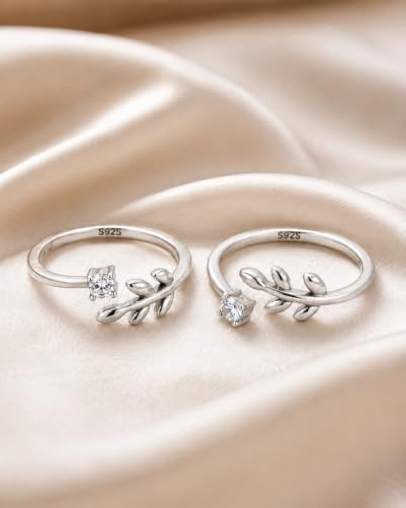 Wraith 925 Silver Studded Solitaire Toe Rings Set