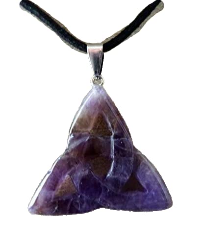 Pendentif améthyste mystique, nœud triquetra et symbolisme de l'héritage celte