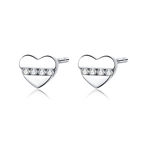 Clous d'oreilles cœur en argent pour sublimer vos tenues
