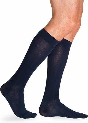 Image of SIGVARIS Men's Essential Cotton 230 Closed Toe Calf-High Socks 30-40mmHg