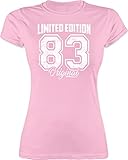 STATEMENT GRAFIK: Du warst auf der Suche nach dem perfekten Statement zum 40. Geburtstag? Dieses Motiv ist ein echter Hingucker. Das lustige Motiv überzeugt alle, die auf der Suche nach „geburtstags t-shirt 40 rosa“ sind und passende Statement t-shirt suchen.