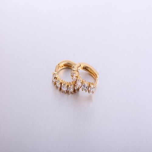 Yazilind Charming Smooth 18K Gold Plated Simple Style Inlay Round Cubic Zirconia Small Hoop Earrings for Women