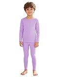 Le haut à manches longues à col rond et les leggings à taille élastique créent un look tendance et à la mode, suivant les dernières tendances de la mode pour enfants
