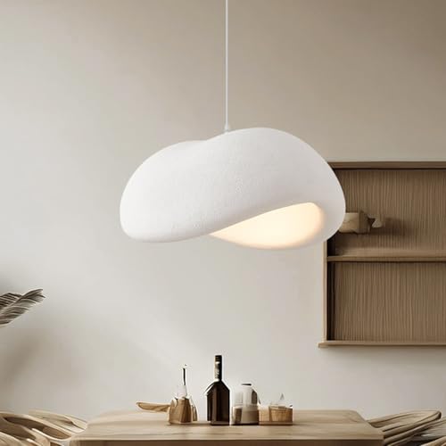 Éclairage de l'îlot de cuisine moderne et lustre suspendu beige pour salon cosy et couloir