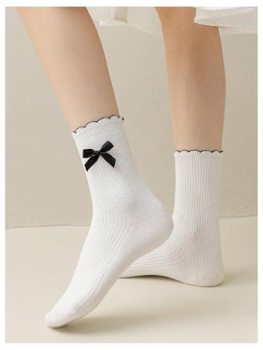 Image of Verdusa Women's 2 Pairs Bow Knot Scallop Edge Ribbed Crew Socks Black and White one size