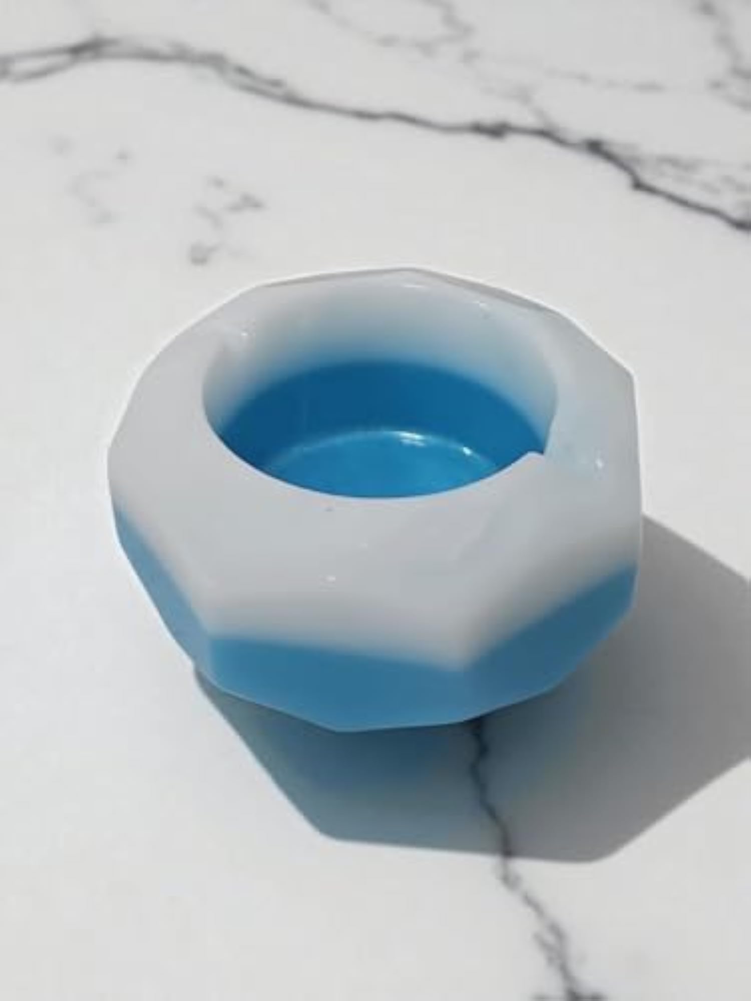 Decorative Resin Ashtray, 7.7 cm, Icy Horizon