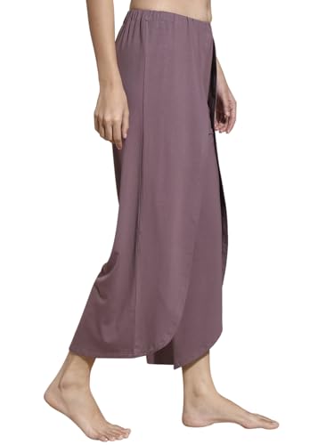 Image of Silvertraq Women's Padded Moto Crop Tee
