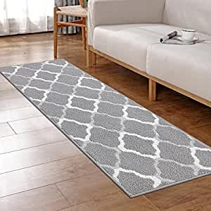 Tapis antidérapant pour éviter les glissades dans un salon moderne