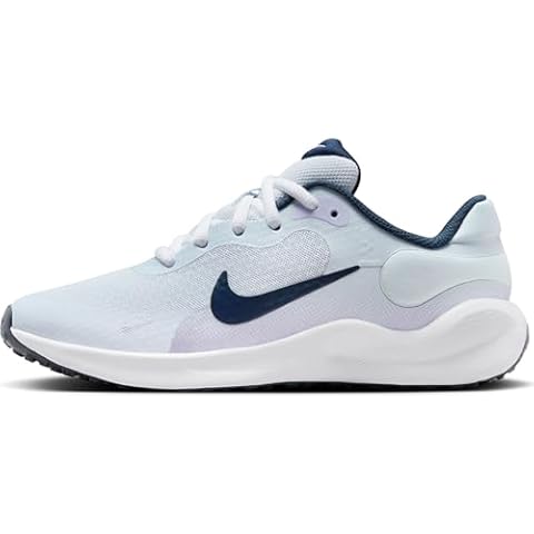 Nike Revolution 7 Trainers for Older Kids Cover