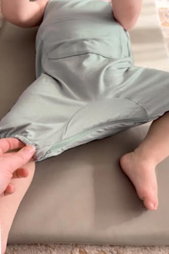 GUNAMUNA Unisex Pocket Romper, Toddler Ultra-Soft Fleece Daytime Bubble Jumpsuit w Diaper Zipper for Easy Changing4