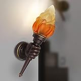 antorchas para jardin como funcionan 2. Lámpara de pared con forma de antorcha única. La elegante luz se emite a través de la pantalla de vidrio esmerilado, perfecta para iluminar áreas generales. Se cuelga solo en posición vertical.