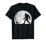 Bigfoot Walks Pug, Funny Pug, Funny Bigfoot, Pug Lover, Pug T-Shirt