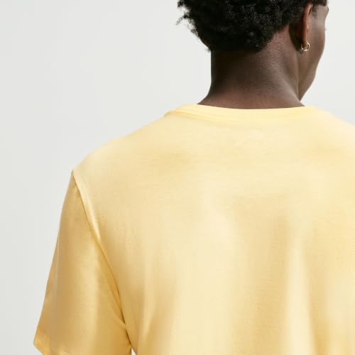 Image of Nike Men's Sportswear Club T-Shirt