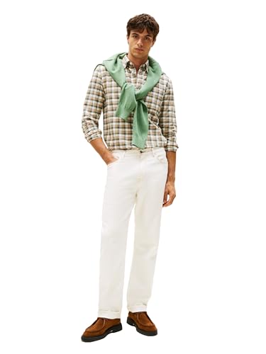 Image of Tommy Hilfiger Men's Long Sleeve Oxford Shirts in Regular Fit, Men's Button Down Shirts, Also Available in Big and Tall