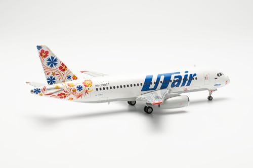 Sukhoi Superjet 100 UTair Express maqueta de metal 1/200 para decorar tu oficina 3