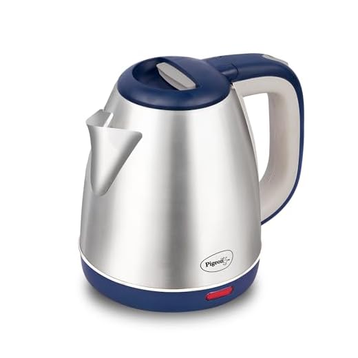 Pigeon by Stovekraft Hot Plus Electric Kettle (16246) with Stainless Steel Body, 1.5 litre, used for boiling Water, making tea and coffee, instant noodles, soup etc. (Blue)
