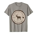 Ce motif Flambeau River State Forest Wisconsin dispose d'un cerf Wi. Le choix parfait ou souvenir du Wisconsin pour toute personne lors d'un voyage en voiture, de la randonnée, du camping, de la chasse, de la natation, des cascades ou de la pêche dans la nature du WI.