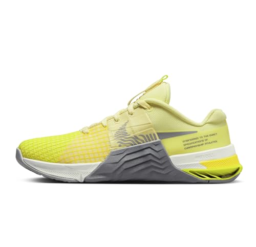 Nike Women's Metcon 8 Trainers in Citron Tint Light Smoke Grey