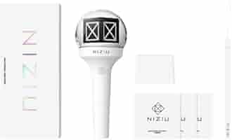 あんぱん NiziU ペンライト ホワイト ケース付き Amazon.co.jp: NiziU OFFICIAL LIGHT STICK／ペンライト : 産業