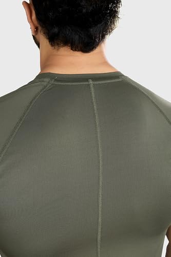 Image of FUAARK Men Solid Round Neck Slim Fit Tshirt