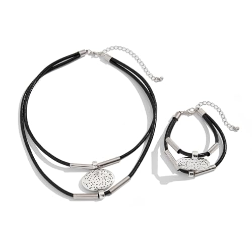 Collier vintage en cuir noir TABOJS parfait pour sublimer vos tenues de soirée